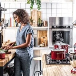 KitchenAid Cookware Collection Gryde M/låg 20 Cm, Rød -KitchenAid Shop kitchenaid cookware collection gryde m laag 20 cm sort cc003267 001 44340 4