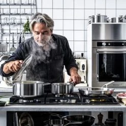 KitchenAid Cookware Collection Kasserolle M/låg Rustfri Stål 1,5 Liter, 16 Cm -KitchenAid Shop kitchenaid cookware collection kasserolle m laag roed cc003256 001 44330 3